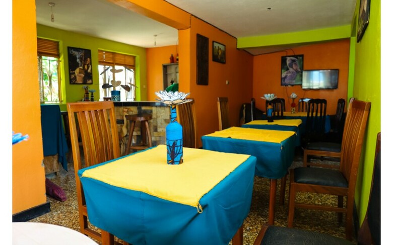 Hotel Pacific Cottages And Guest House