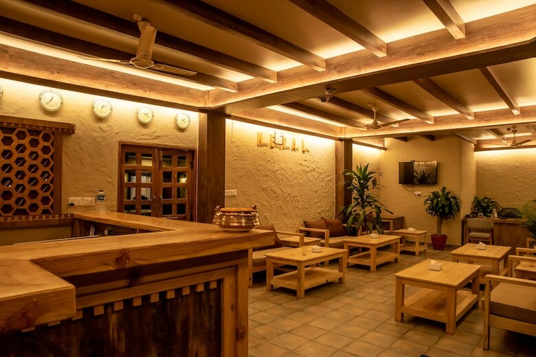 Hotel Busy Bee Resort Pokhara