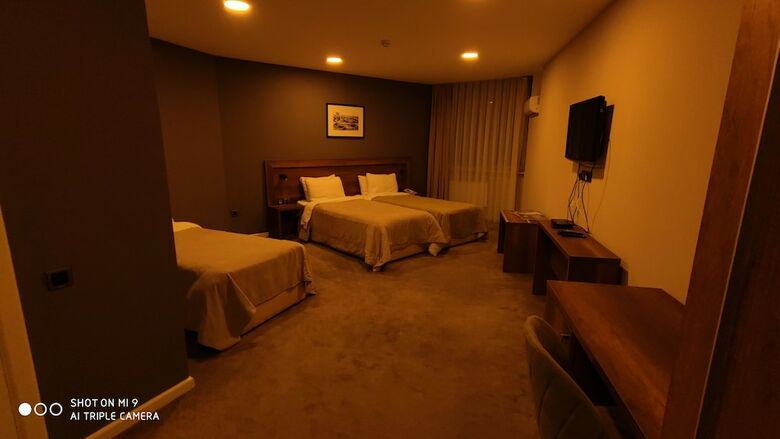 Yacht Club Hotel