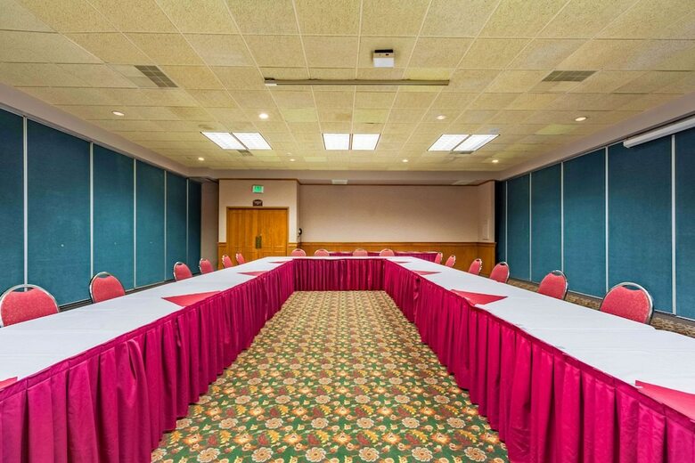 Suburban Extended Stay Hotel