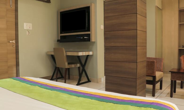 Treebo Trip Hotel Galaxy Inn