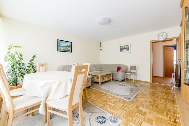Private Apartment Ossietzkyring