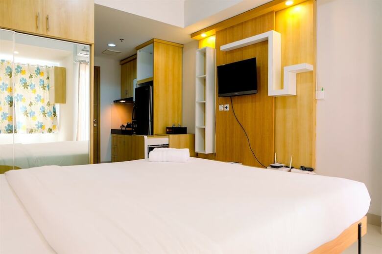 Comfortable And Clean Studio At The Oasis Apartment