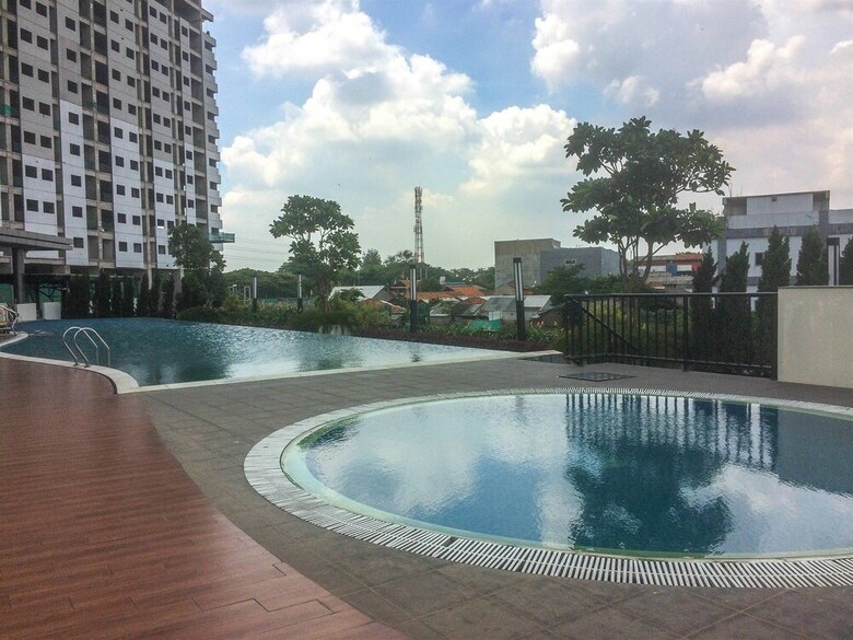 Comfortable And Clean Studio At The Oasis Apartment