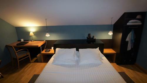 Hotel H�tel L'or�e Du Parc