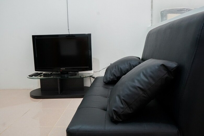 City View Studio Apartment At Titanium Square