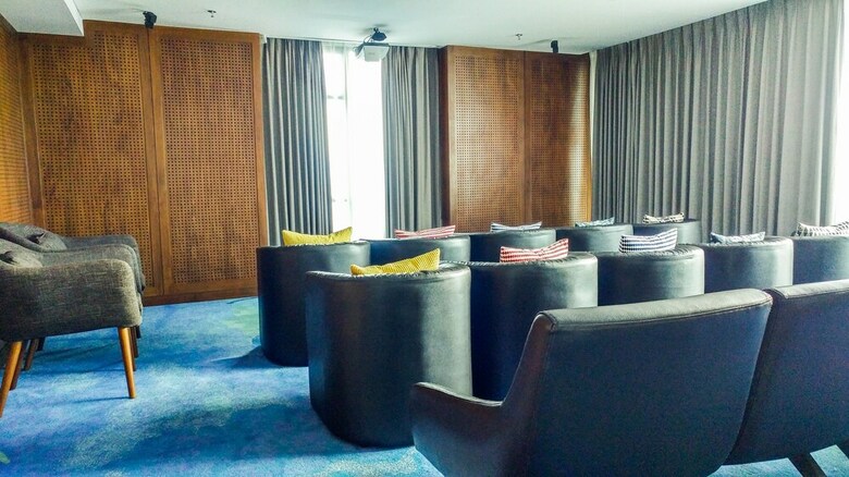 Spacious Elegant 3br Veranda Residence @ Puri Apartment