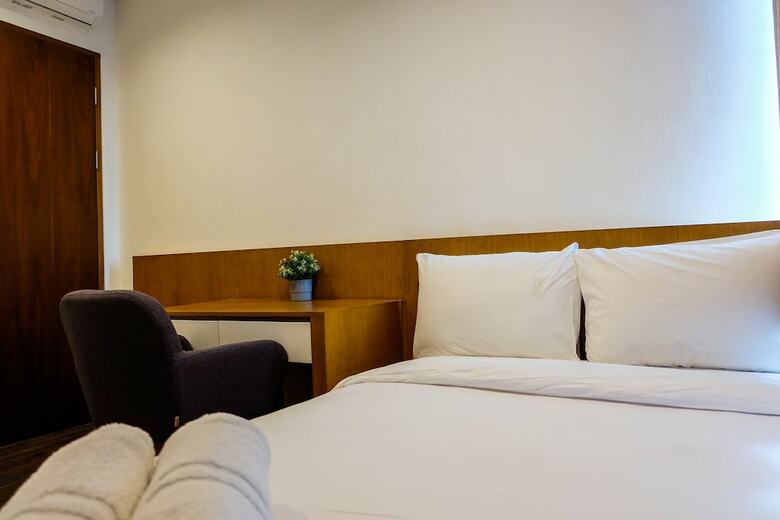 Spacious Elegant 2br Veranda Residence @ Puri Apartment