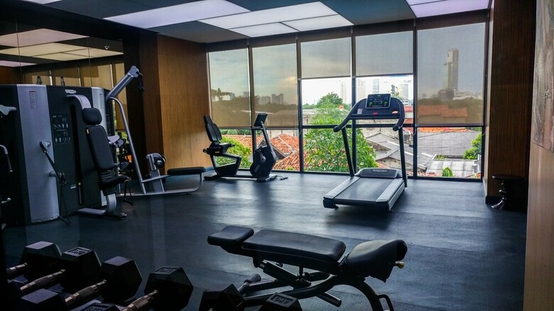 Elegant 2br Apartment Veranda Residence @ Puri