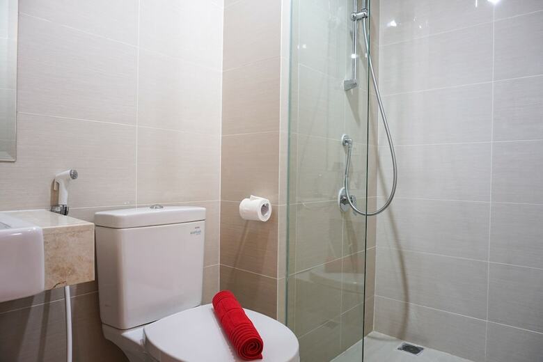 Relaxing Studio Puri Mansion Apartment