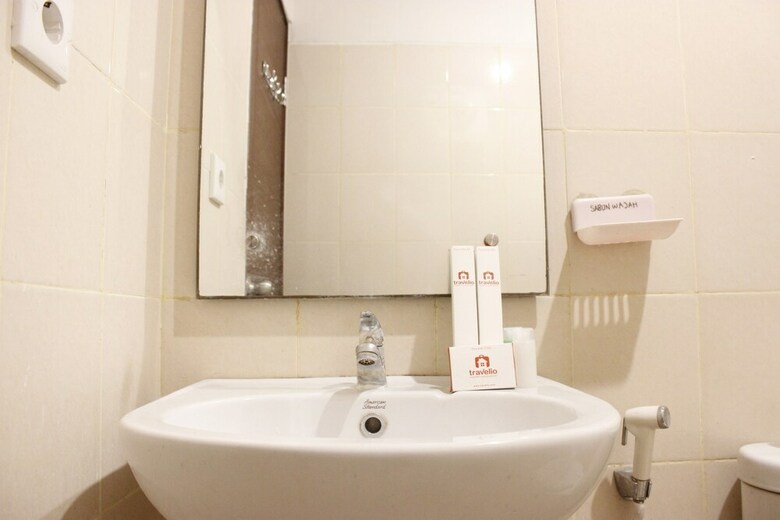 Homey 2br Apartment At Sudirman Suite