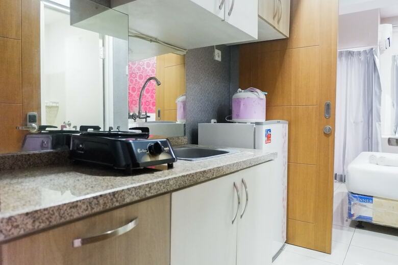 Homey Studio Apartment At Pavilion Permata