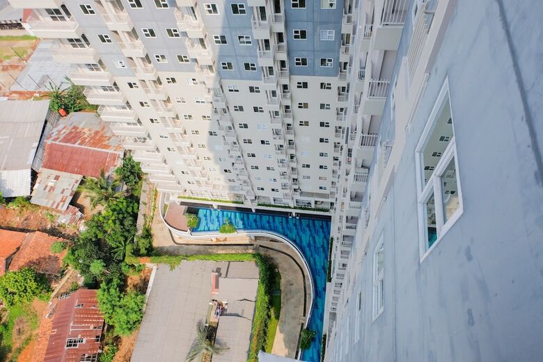 Spacious 2br In Strategic Location Bintaro Icon Apartment