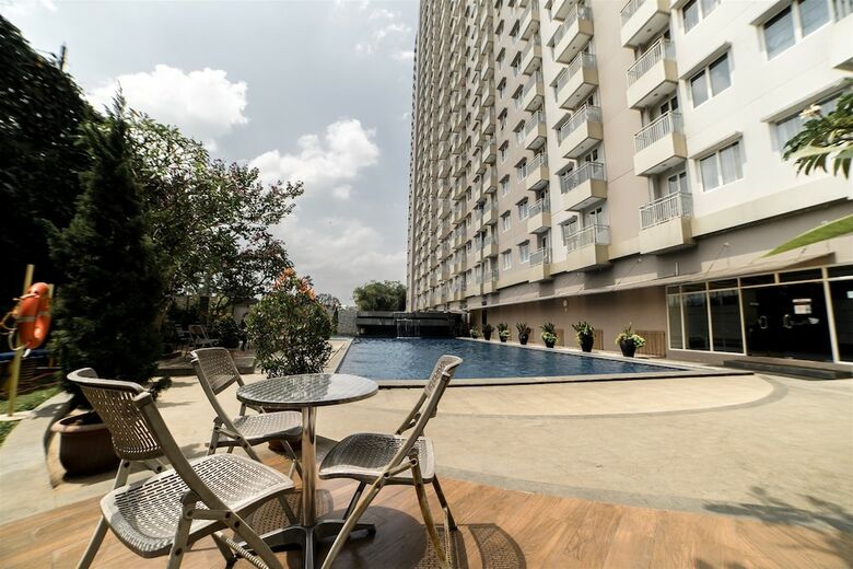 Simply Studio Apartment At Galeri Ciumbuleuit 2