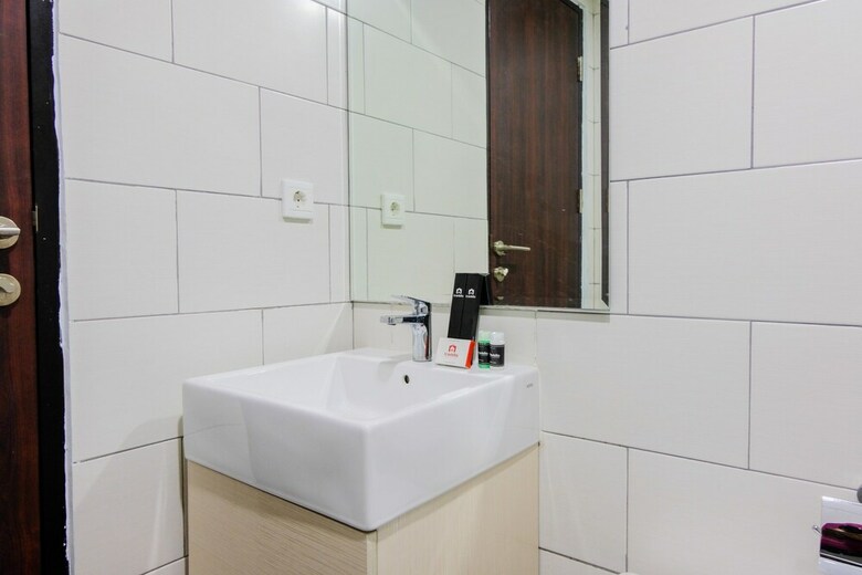 Luxurious 2br Apartment At Lexington Residence