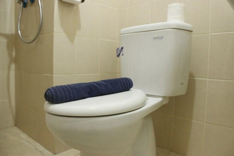 Direct Access To Pool 2br Apartment At Parahyangan Residence