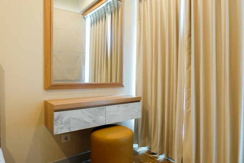 Simply Modern Studio Grand Kamala Lagoon Apartment