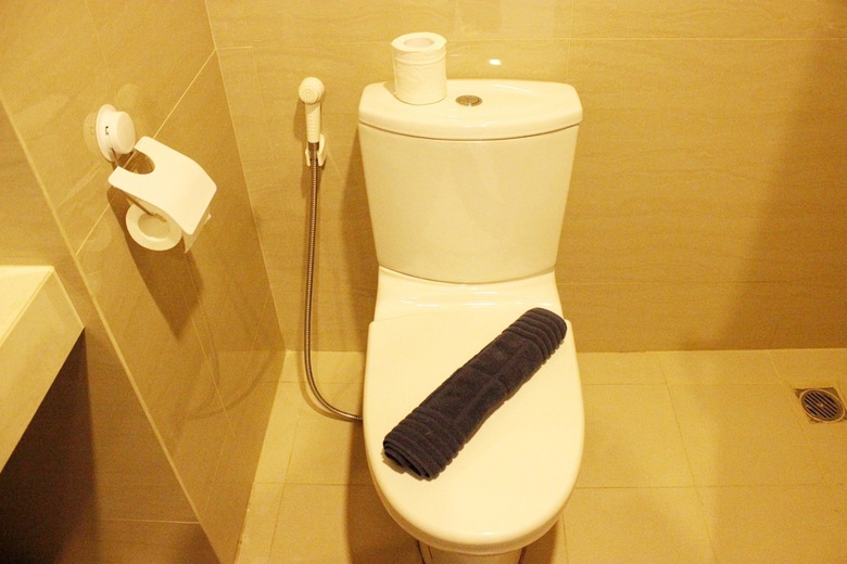 Modern Studio Apartment At Galeri Ciumbuleuit 3