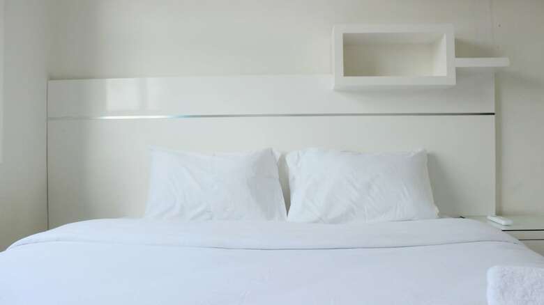 Modest 1br Apartment At Parahyangan Residence