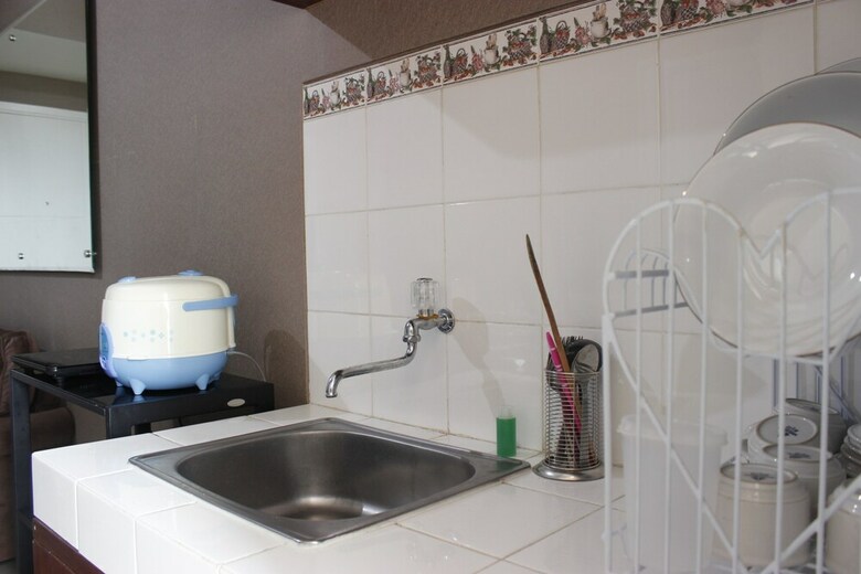 Strategic 2br Parahyangan Residence Apartment