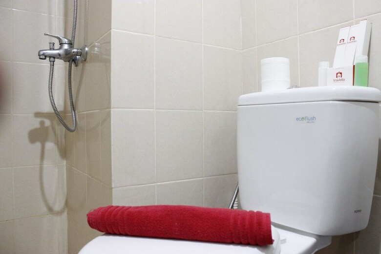 Strategic 2br Parahyangan Residence Apartment