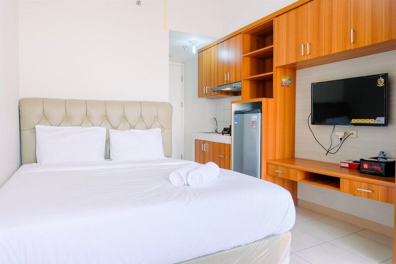 Comfy Studio With City View @ Springlake Bekasi Apartment
