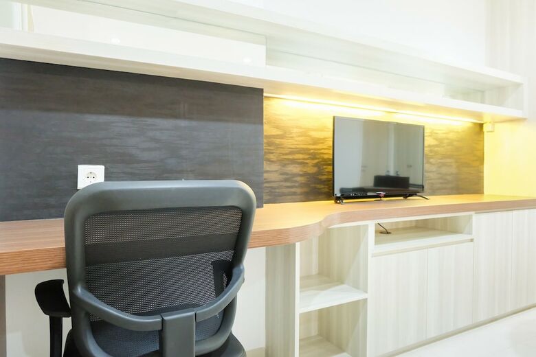 Spacious Studio Apartment @ Azalea Suites