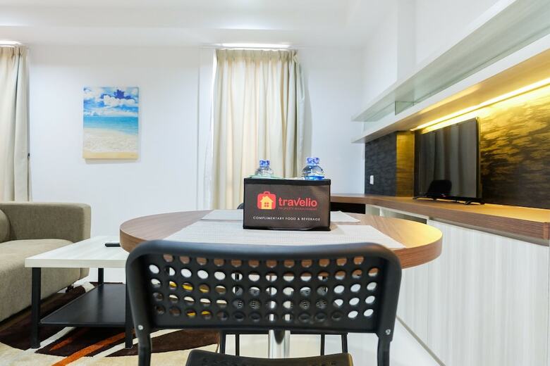Spacious Studio Room @ Azalea Suites Apartment