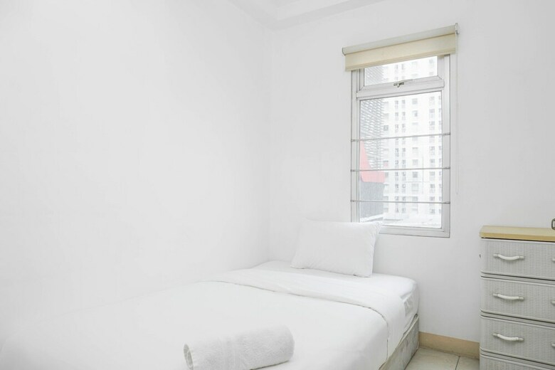 Spacious 2br Green Bay Pluit Apartment