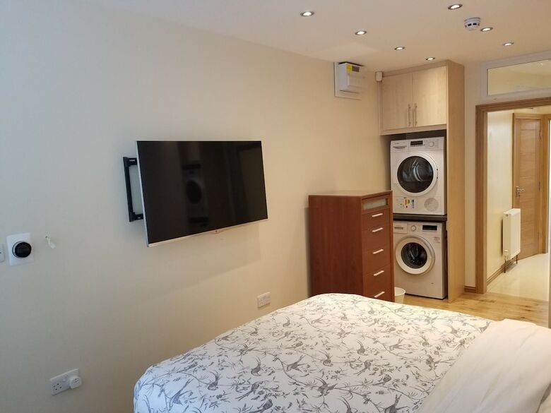 Mayflower Apartments