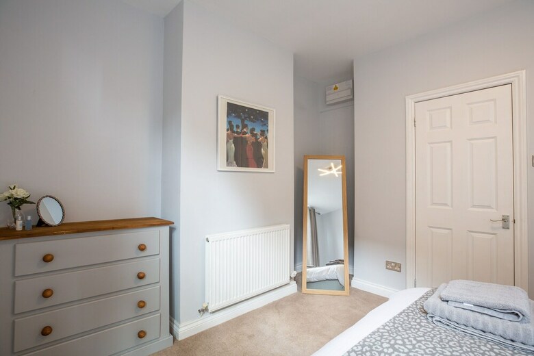 Castle Street Apartment