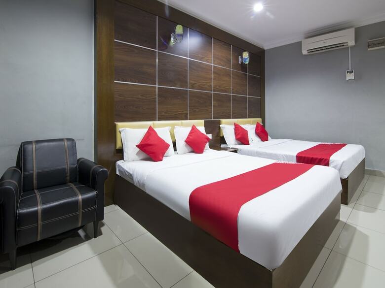 Oyo 44089 Anggerik Garden Hotel
