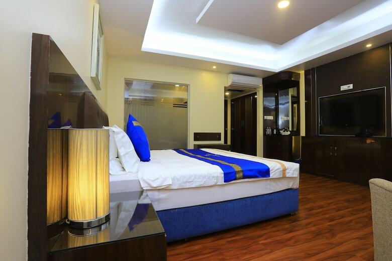 Palette - Shangrila Blu Hotel