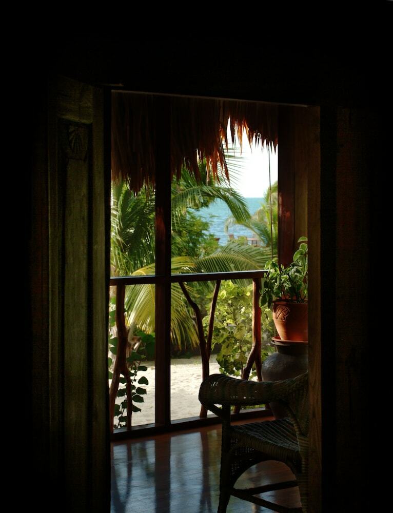 Hotel Turtle Inn By Francis Ford Coppola