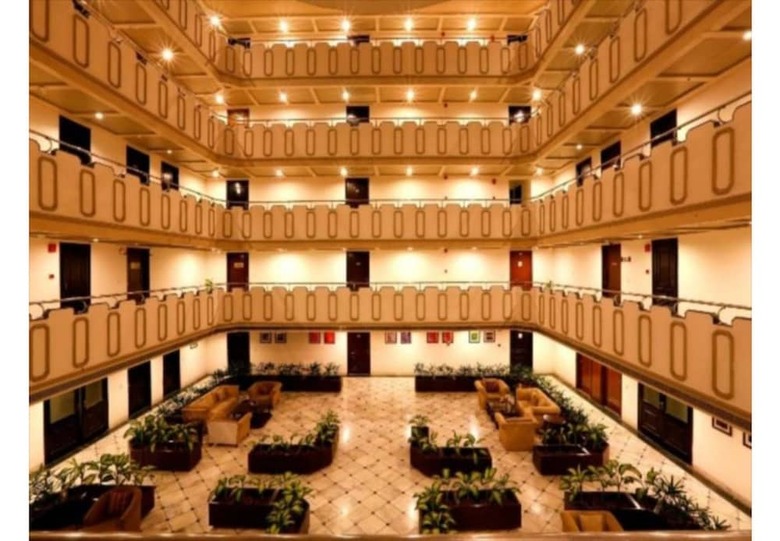 Hotel Sarovar Portico Surajkund