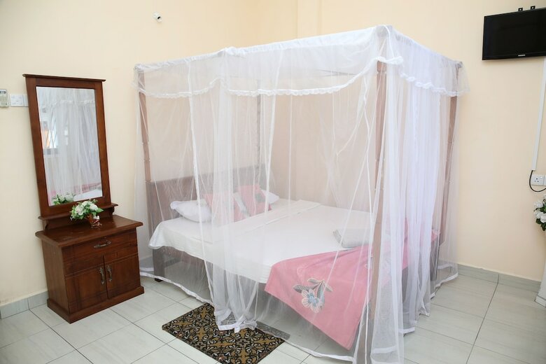 Hotel Golden Bay Resort