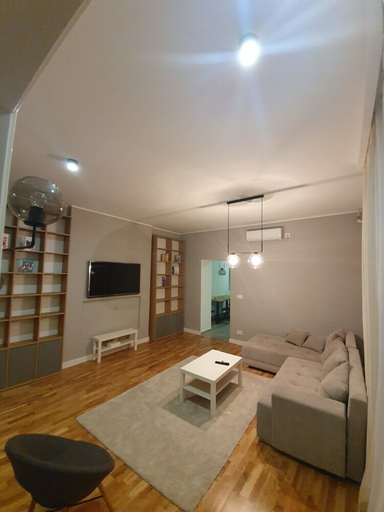 Home Living Apartments