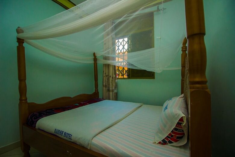 Kajosh Hotel