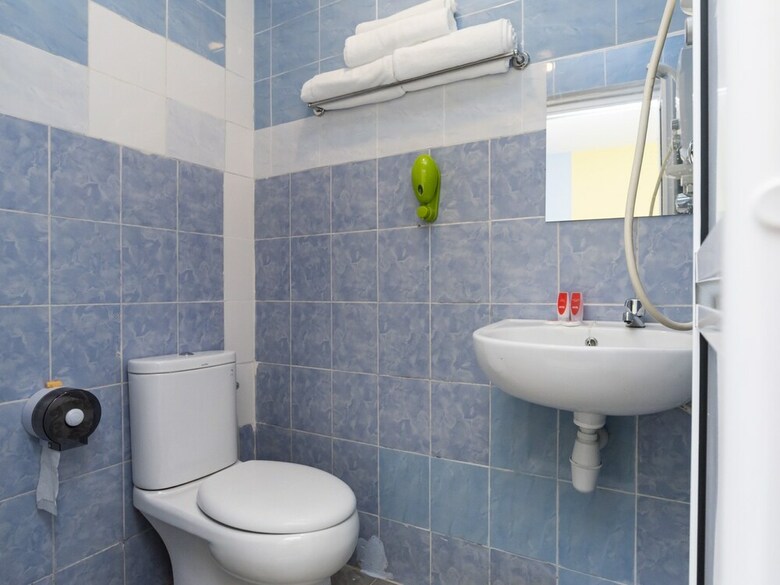 Oyo 44108 Good 2 Stay Hotel
