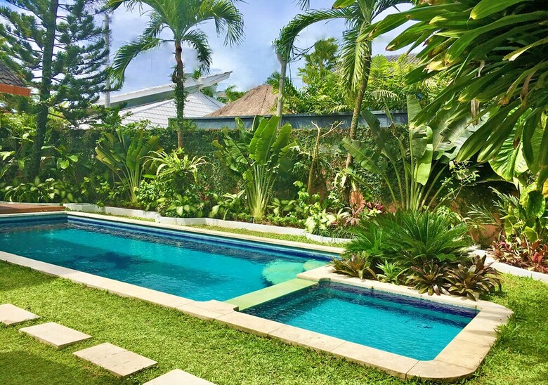 Bed & Breakfast Villa Coconut Spring Canggu