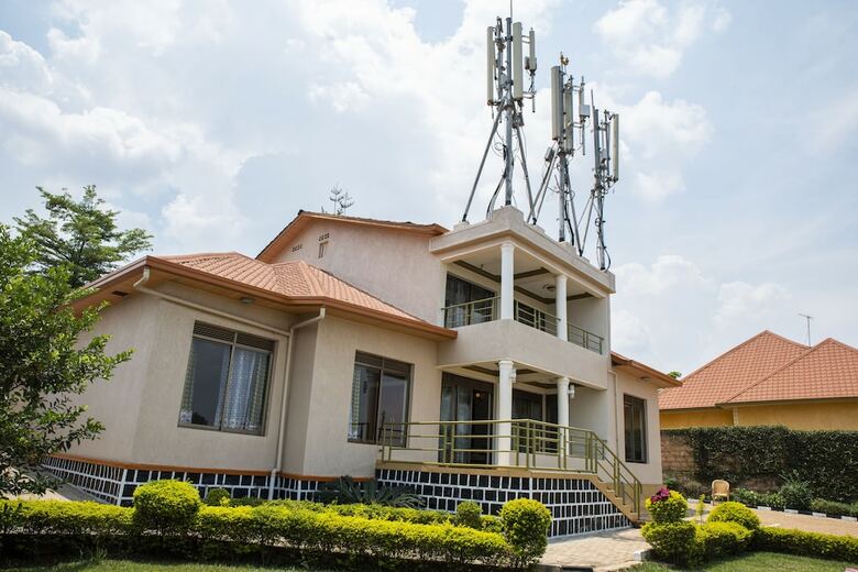 Hostal Kigali Castle Bed And Breakfast