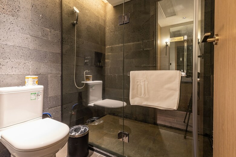 Wujing Shanghaijian Hotel