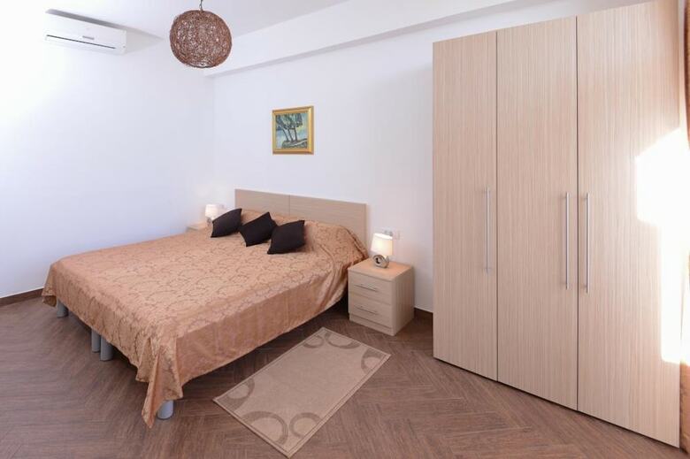 Ploce Apartments- Adults Only