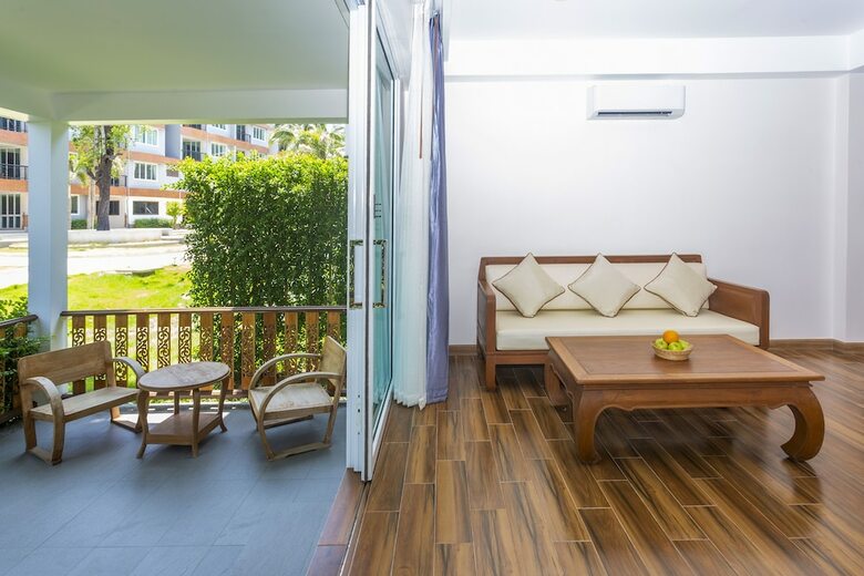 Floral Hotel Aura Samui Best Beach