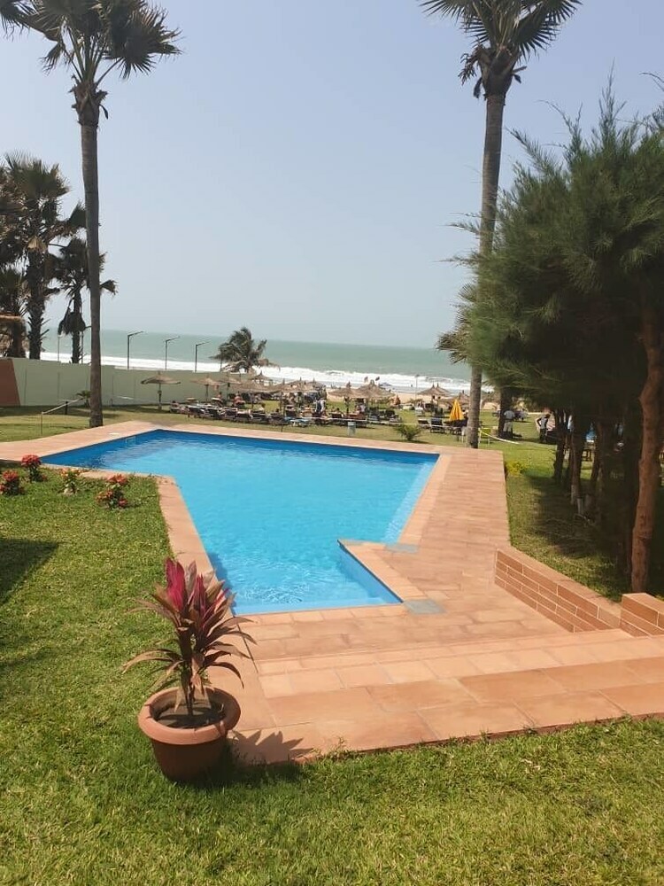Hotel Kasumai Beach Resort