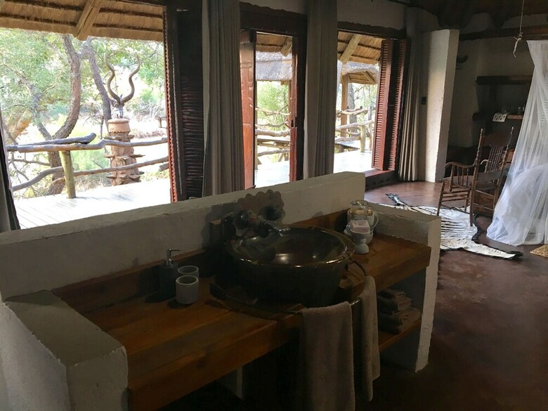 Posada Toro River Lodges Big 5 Exclusive Safari