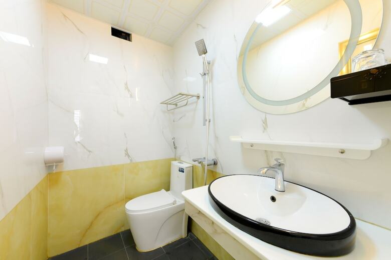 Oyo 287 Nam Cuong X Hotel