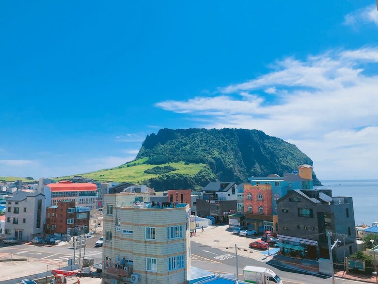 Living In Jeju