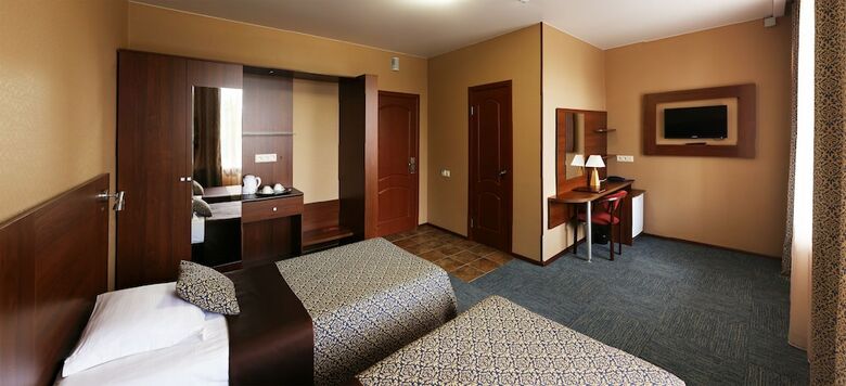 Hotel Cronwell Park Nika