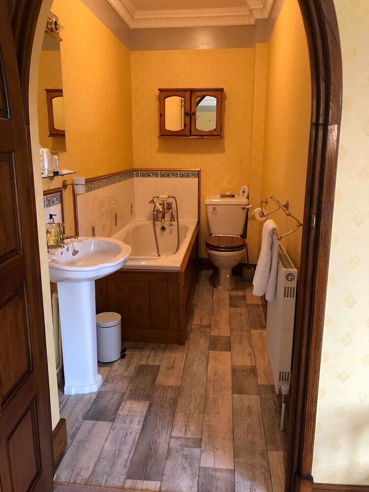 Swallowdale Spa B&B